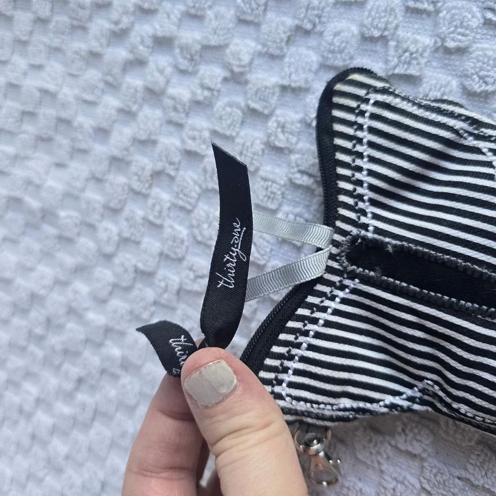 Thirty-One Butterfly Coin Purse Black White Striped Mini Pouch Clip‎ On Y2K
